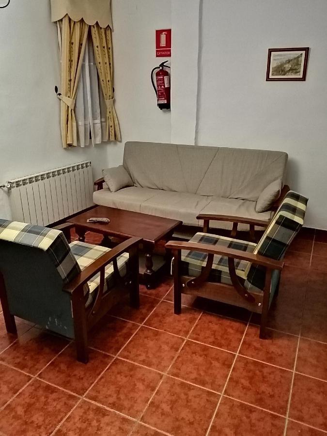 Hostal Ruta De Las Nieves กาปีเลย์รา ภายนอก รูปภาพ