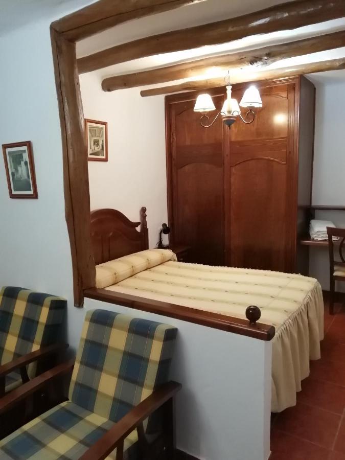 Hostal Ruta De Las Nieves กาปีเลย์รา ภายนอก รูปภาพ